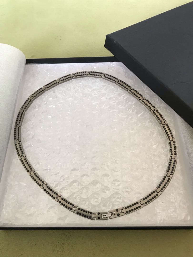 チタン磁気ネックレス