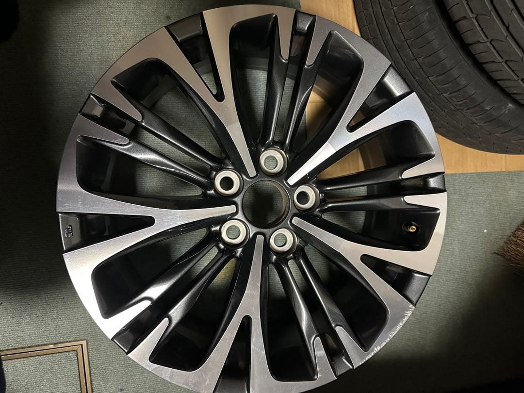 ヤリスクロス　純正アルミホイール 一本