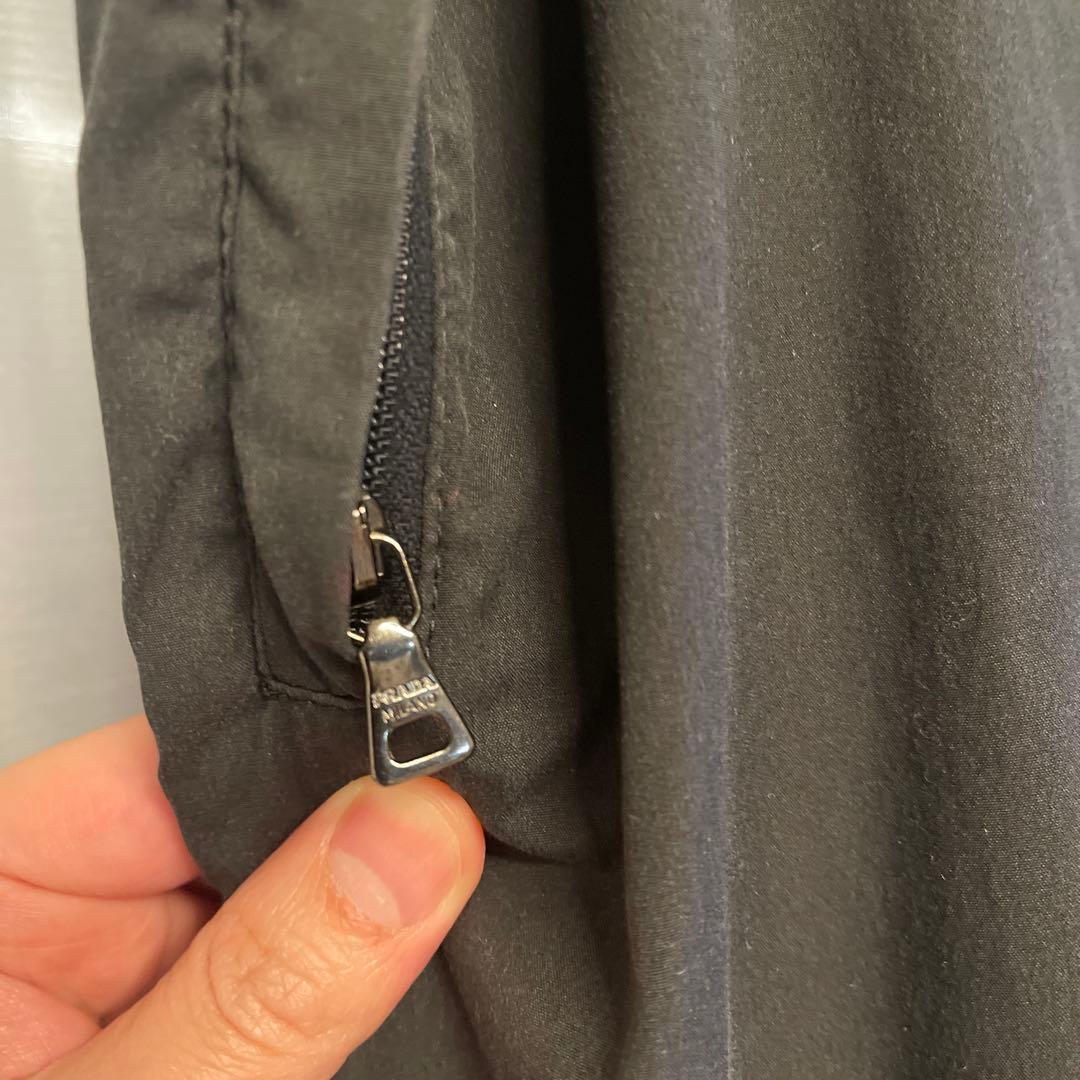 売り切り最終価格　PRADA SPORT 00s ジップスラックス