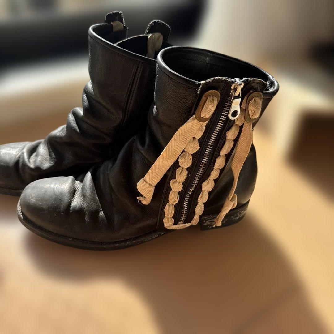 ブラックレザーブーツ ジッパー付き