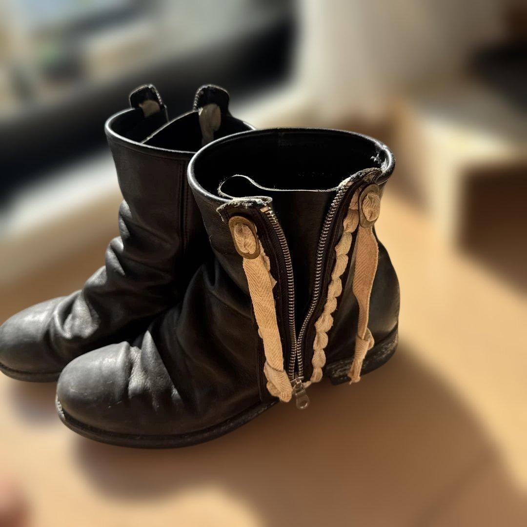 ブラックレザーブーツ ジッパー付き