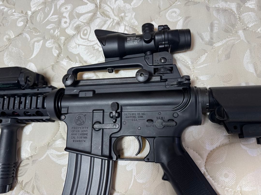 次世代電動ガン ブラック スコープ付き