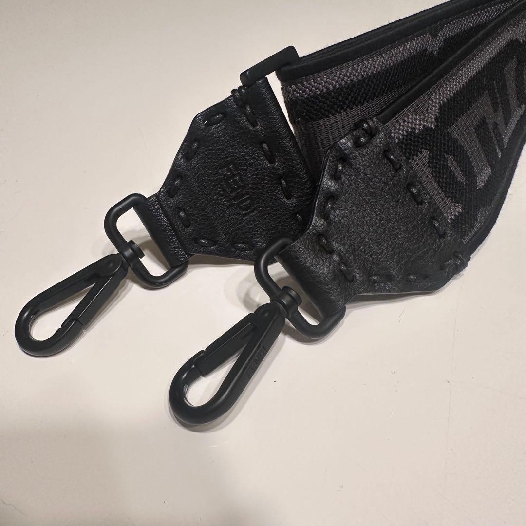 FENDI ショルダー バッグ ストラップユー ベルト