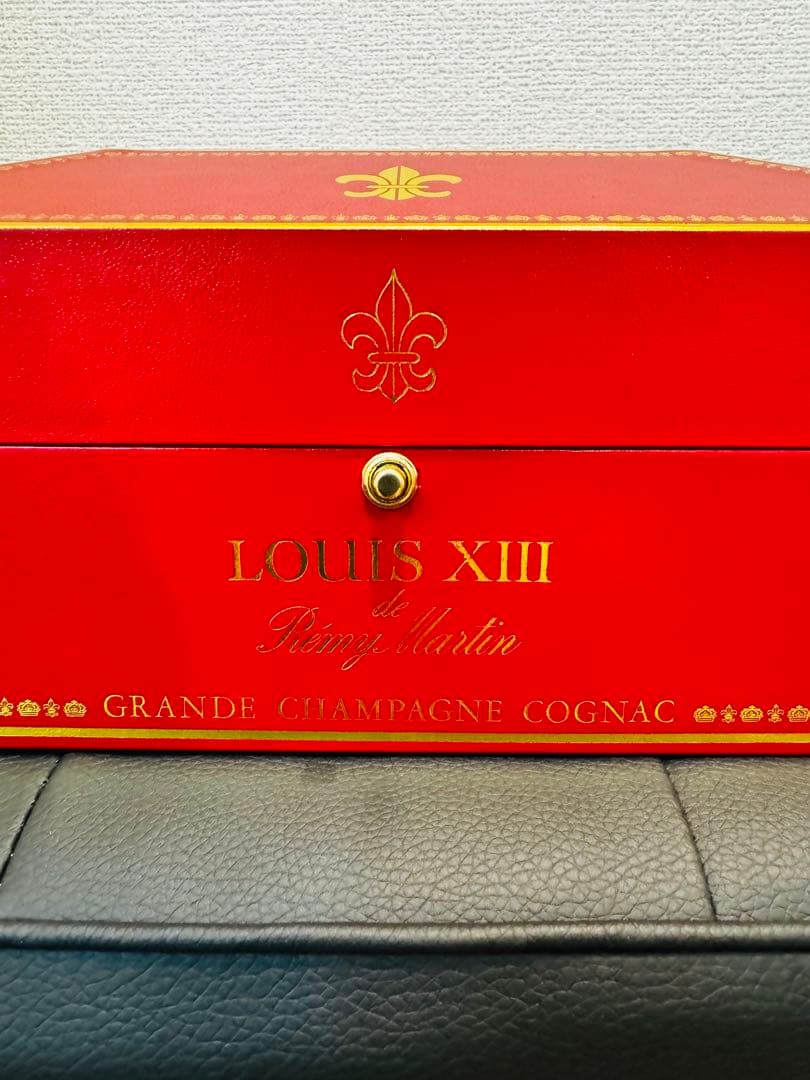 LOUIS XIII Rémy Martin ブランデー空瓶ケース有　ルイ13世