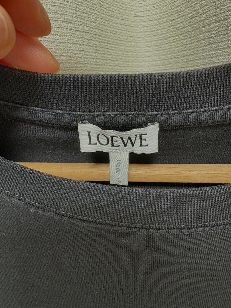 ロエベTシャツ　ブラック　レディース