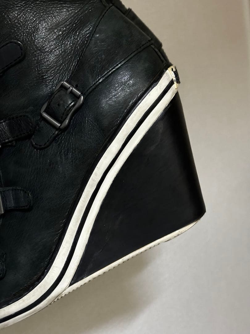 ASH Archive 黒 レザー バックル ウェッジスニーカー