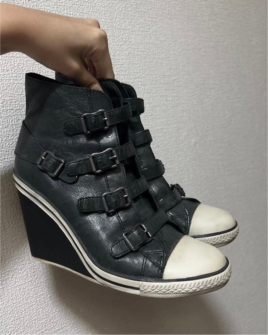 ASH Archive 黒 レザー バックル ウェッジスニーカー