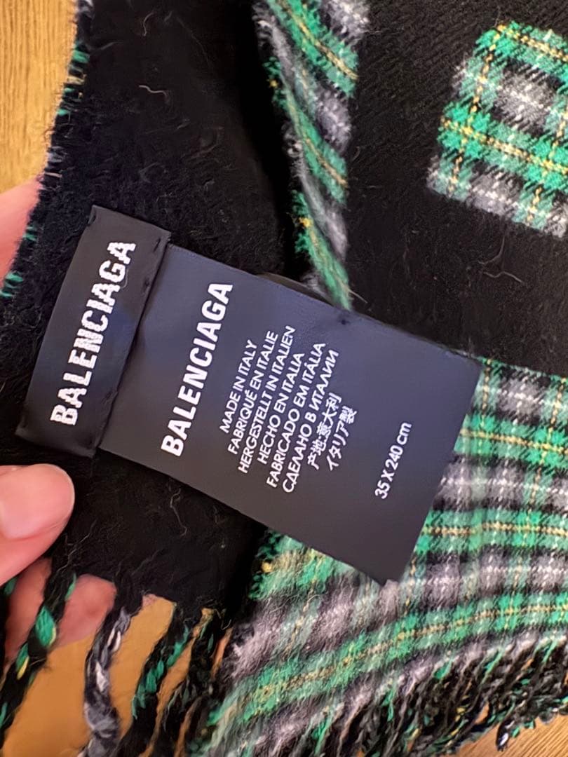 バレンシアガ　ストール　マフラー