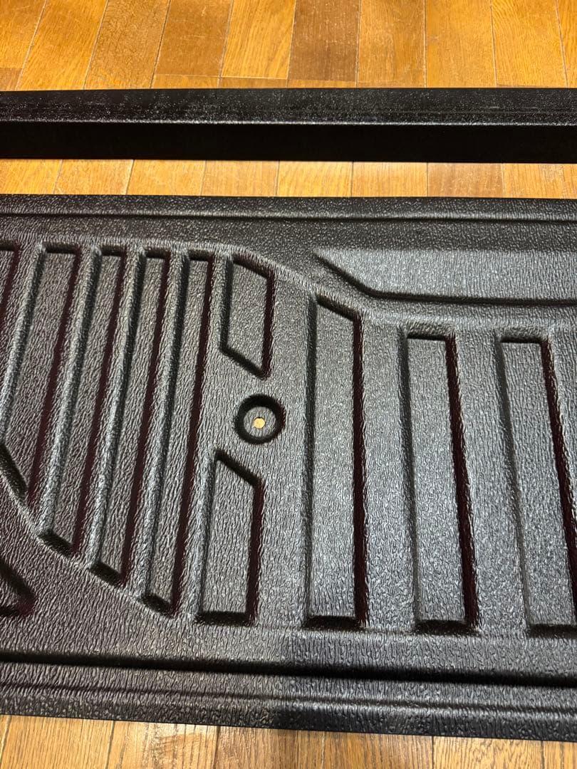 【純正】ハイラックス ベッドライナー テールゲート部 ＋　上部プロテクター