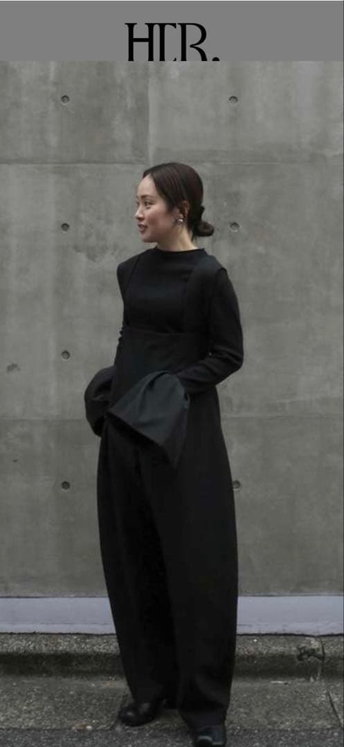 新品タグ付き　HER. ／ ハイウエストカーブパンツ