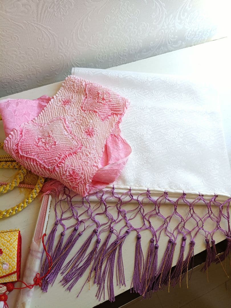 正絹☆刺繍☆白地に花模様の着物とピンク作り帯☆七五三ハーフ成人式フルセット