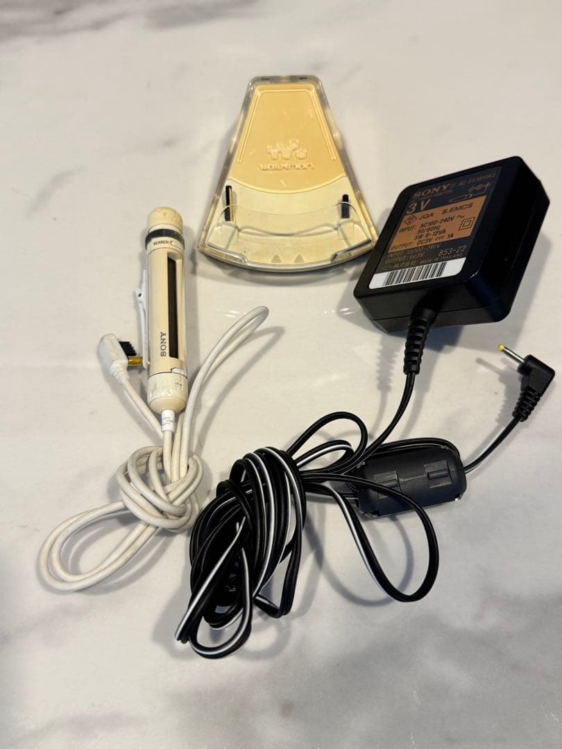 ☆SONY ポータブルCDプレーヤー セット　D-NE820 ウォークマン