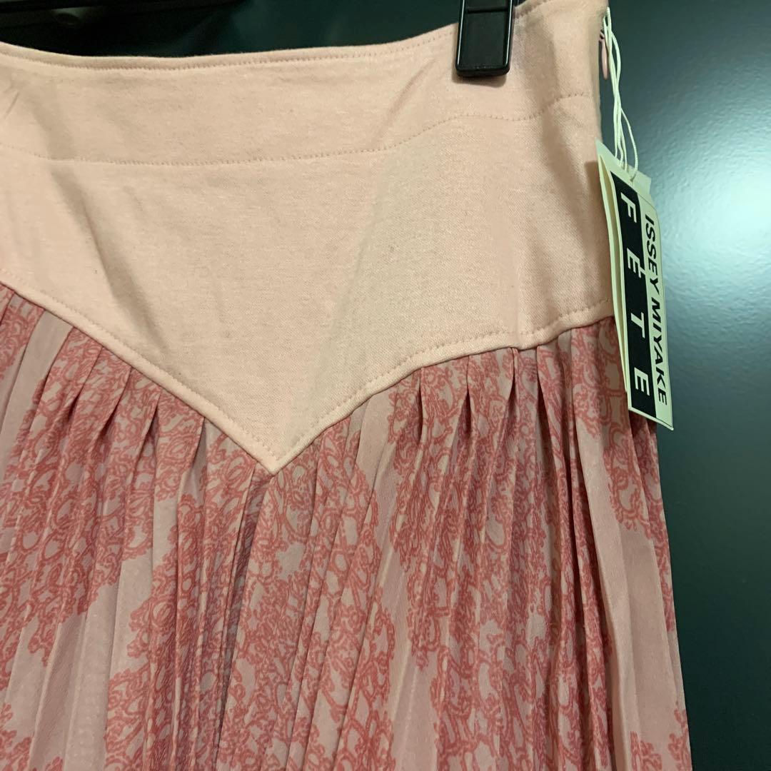 イッセイミヤケ 新品アコーディオンプリーツスカート 新品未使用タグ付き