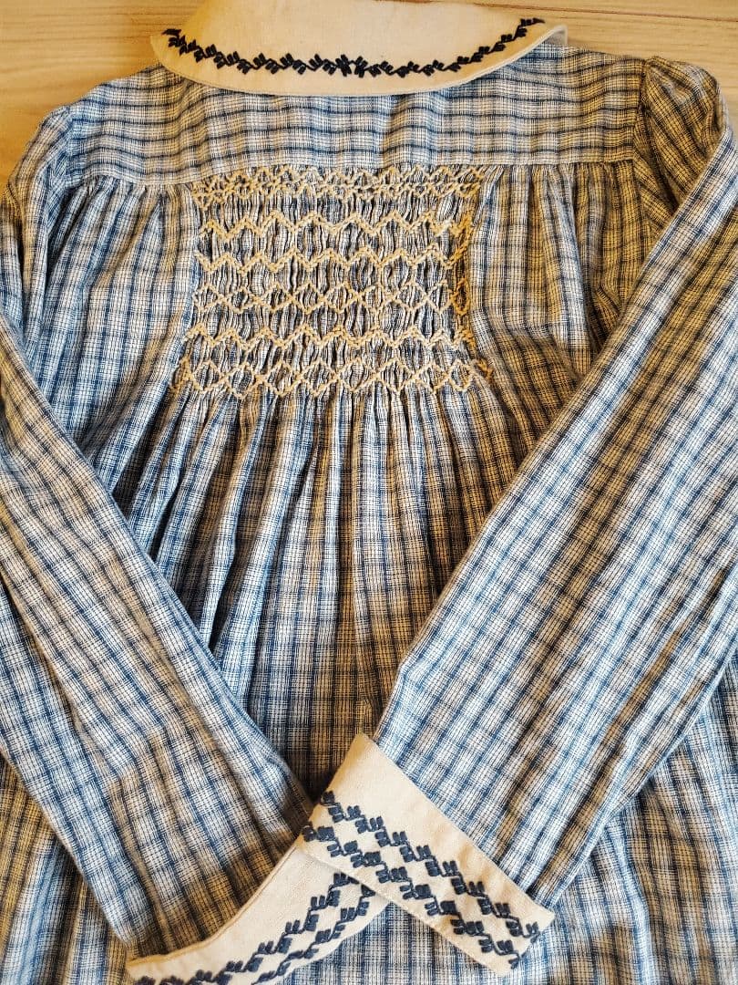 Apolina 刺繍 青チェックワンピース7-9y