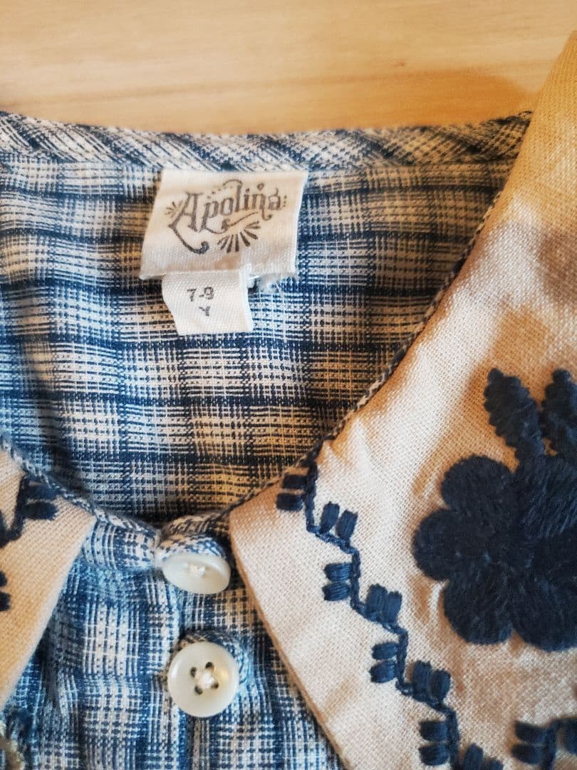 Apolina 刺繍 青チェックワンピース7-9y