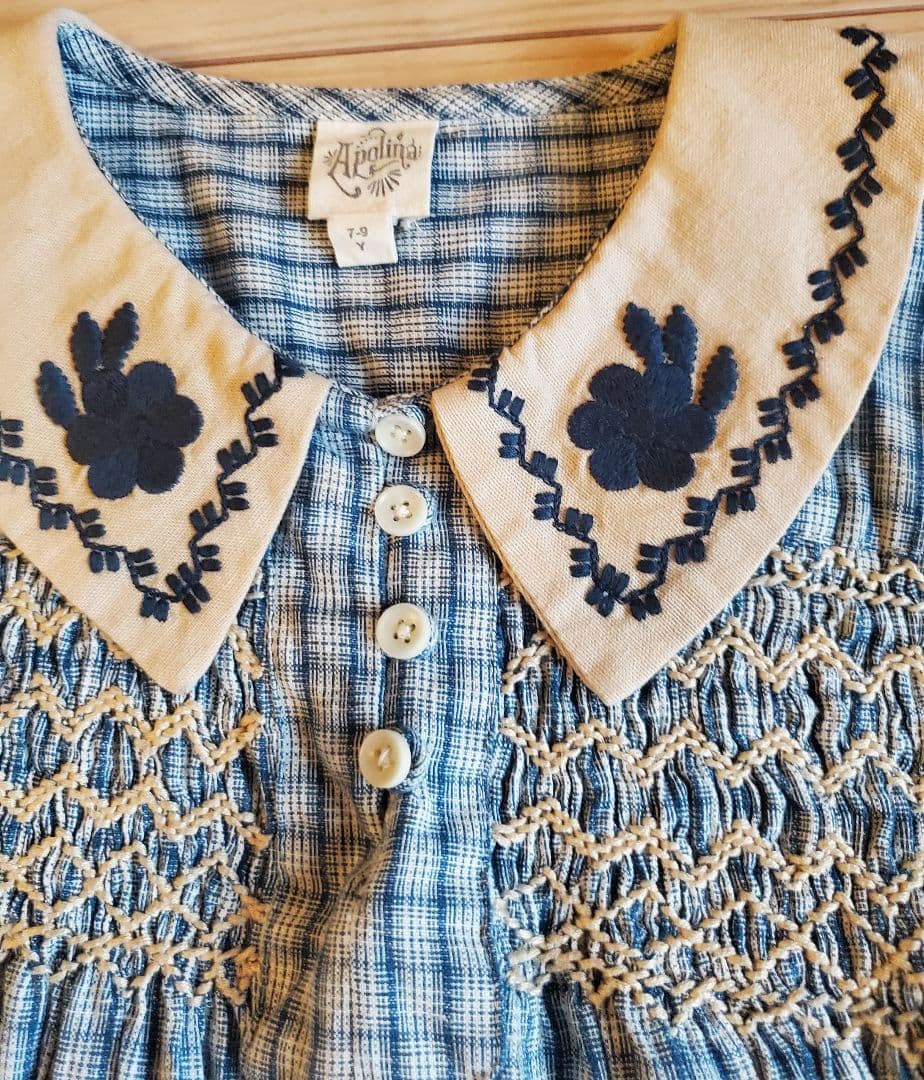 Apolina 刺繍 青チェックワンピース7-9y