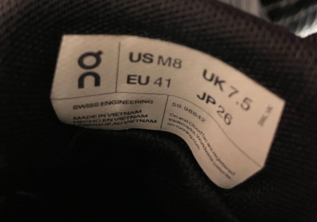 オン　クラウド6 ウォータープルーフ　26cm