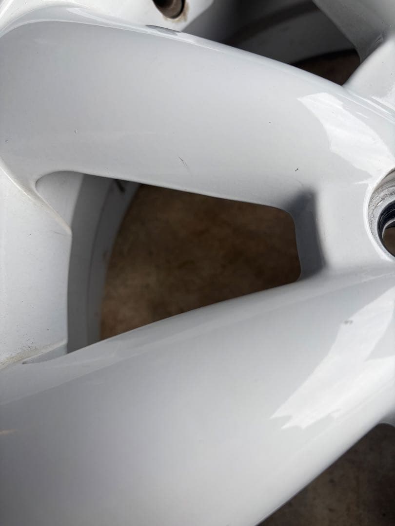 15インチ ホワイト 8スポークホイール