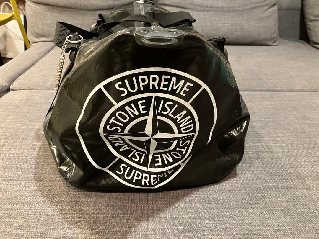 ストーンアイランド　シュプリーム　コラボバッグ