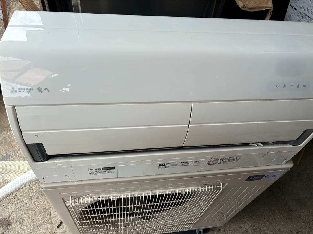 三菱 霧ヶ峰 エアコン　MSZ-ZXV9022S-W 2022年製　29畳用