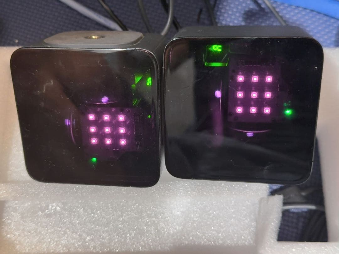 HTC viveベースステーション1.0　２個セット