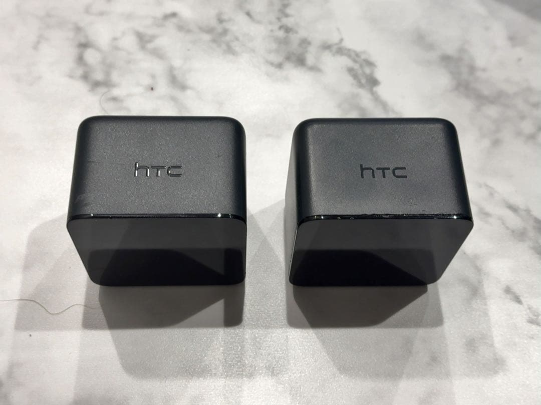 HTC viveベースステーション1.0　２個セット