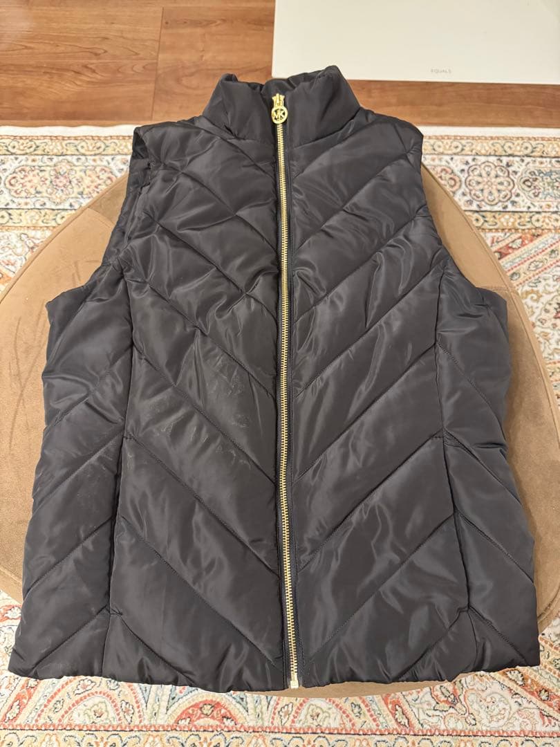マイケルコース新品ダウンベスト