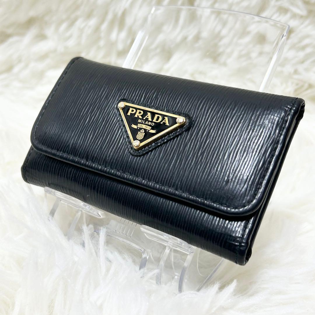 プラダ キーケース 三角ロゴプレート レザー Wホック　ブラック