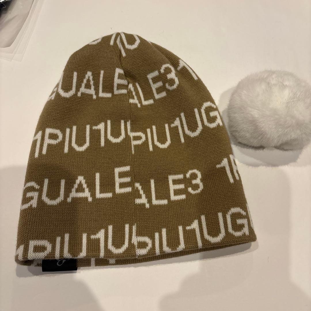 1PIU1UGUALE3ウノピゥウノウグァーレトレ ニットキャップ　フリーサイズ