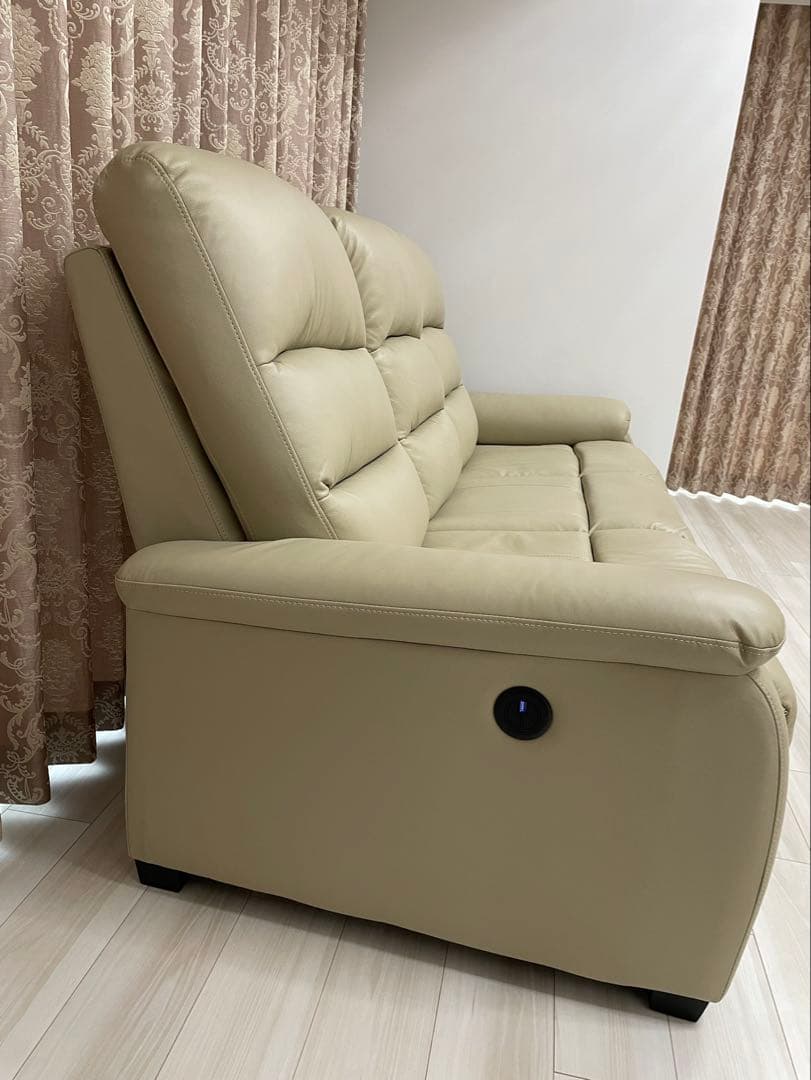 新品　未使用 ニトリ電動リクライニングソファ