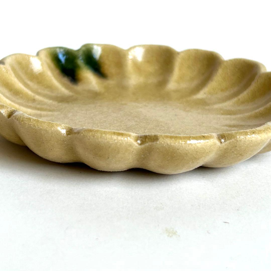 【希少、美品】小皿 皿 菊小皿 5枚 木箱美濃焼の名工　大嶋久興　【子の日窯】