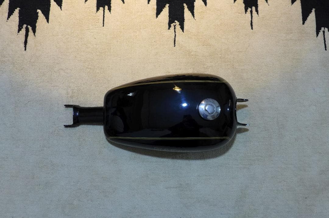 美品アルミ製ピーナッツタンクXL04～06年スポーツスター黒ハーレー