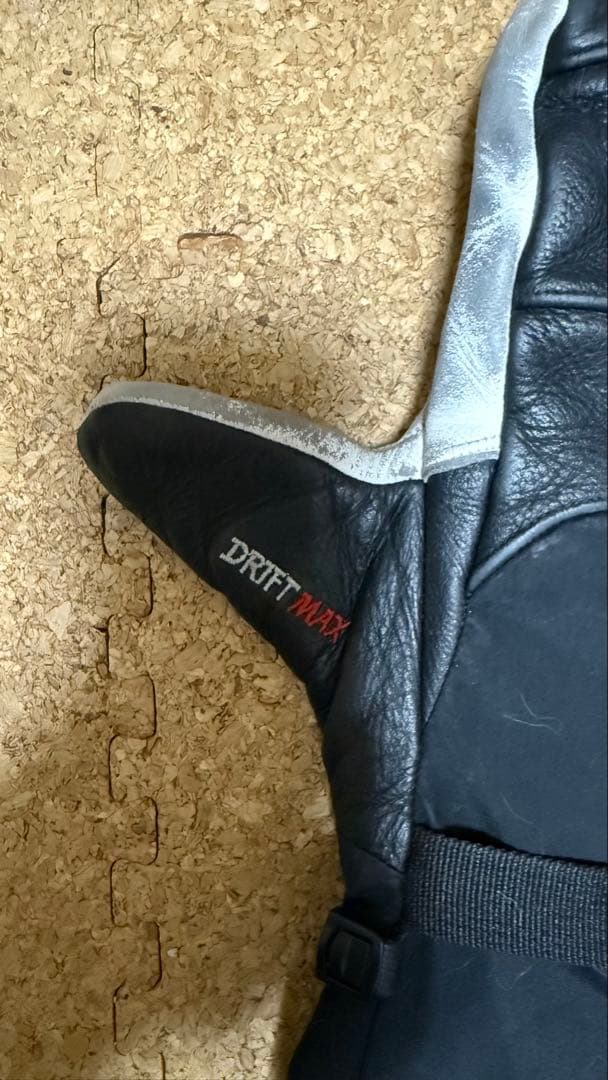 【中古美品】VICROY ビクロイ グローブ Mサイズ