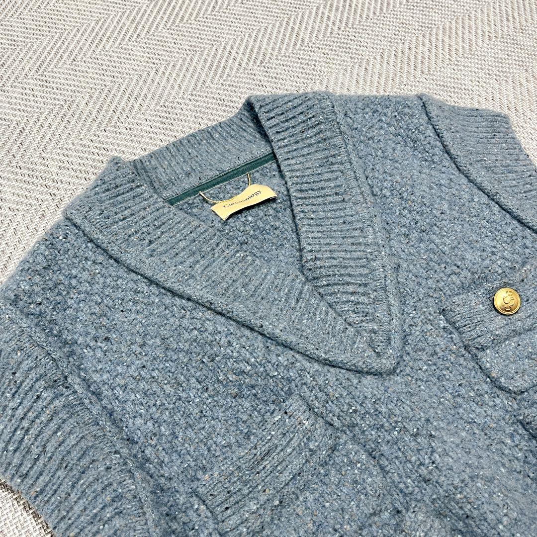 Chi e*** カレンソロジー ニットベスト ブルー 金ボタン