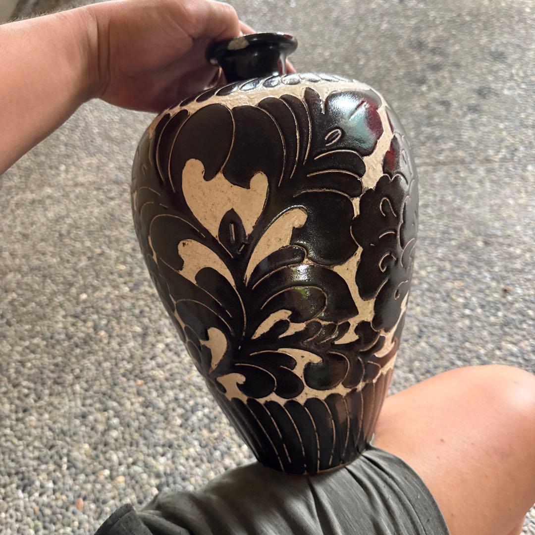‼️最後の値段‼️リサイクルFORT‼️new9/13唐物10‼️黒釉牡丹文梅瓶‼️箱入り