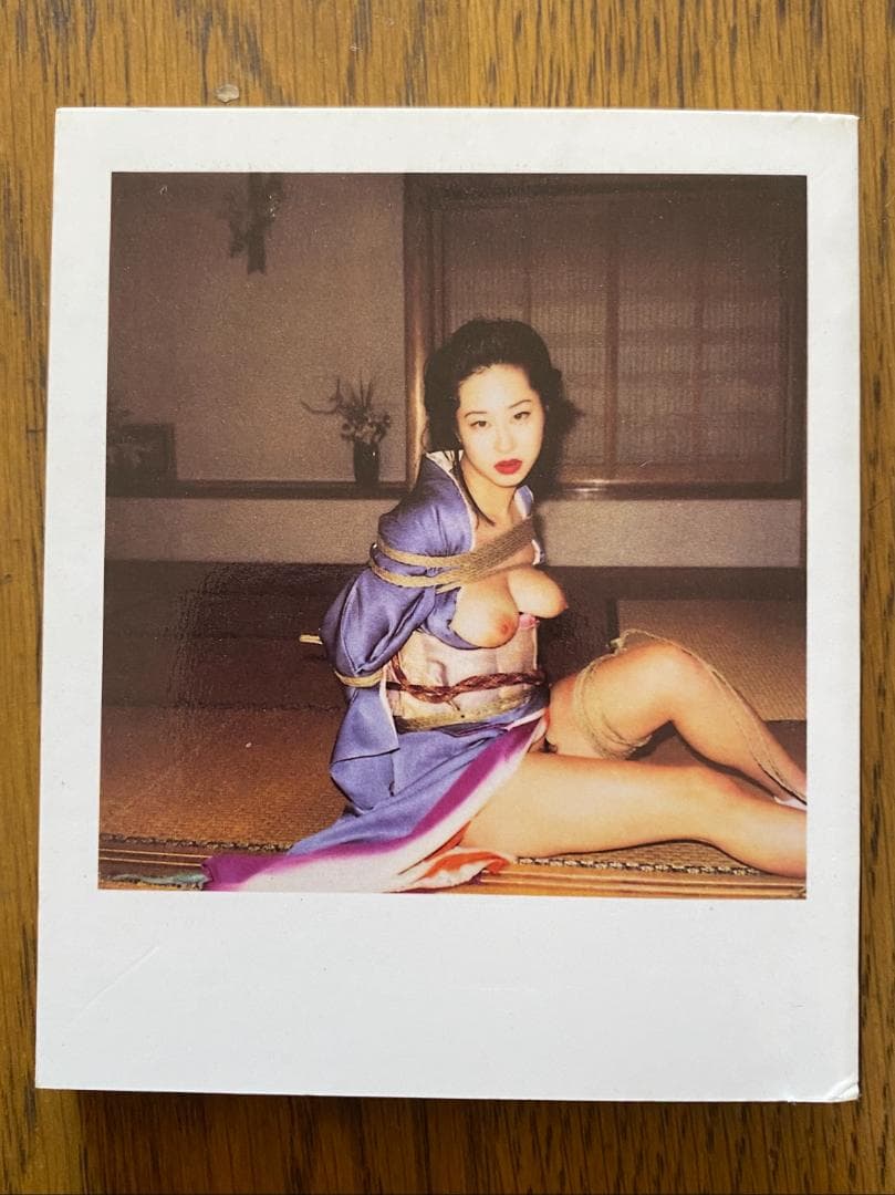 荒木経惟　写真集「POLAEROID」直筆サイン入り800部限定　カード付き