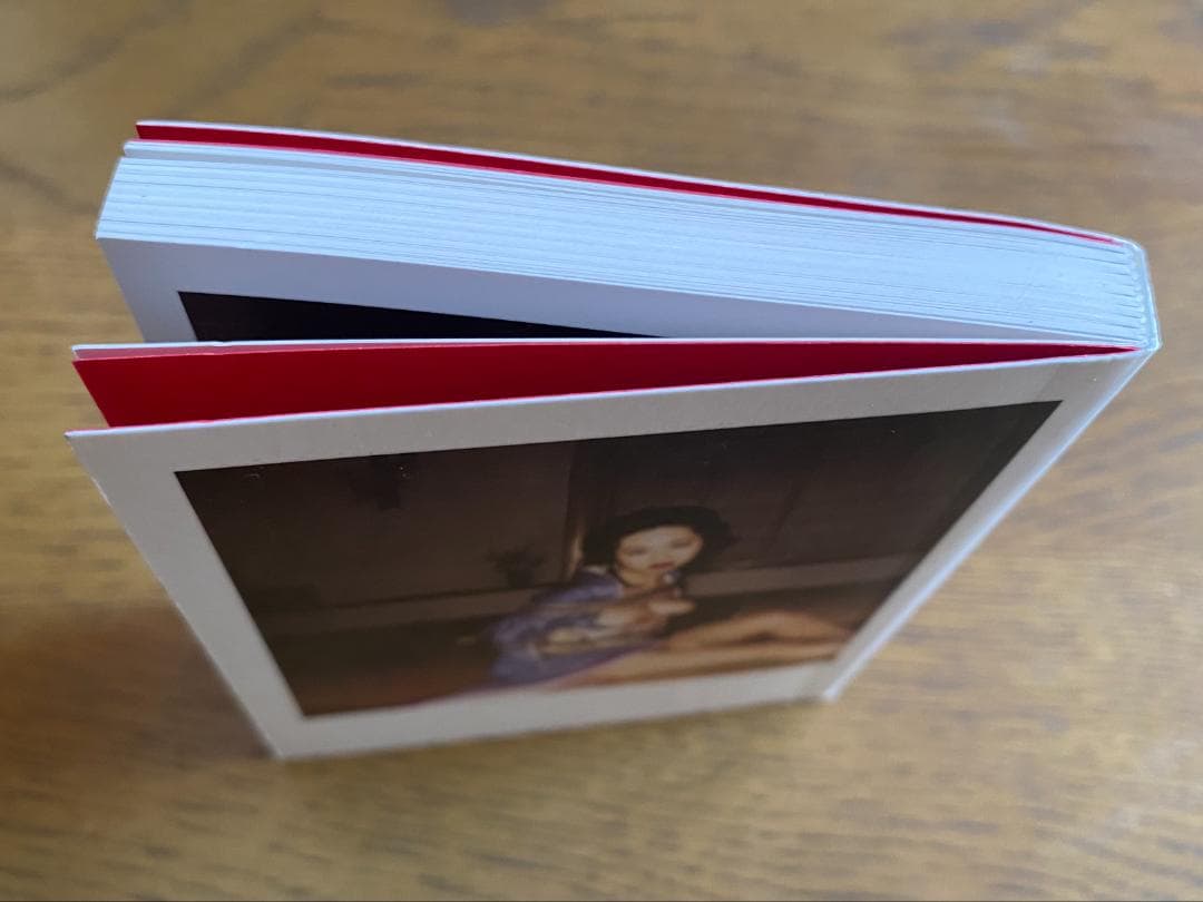 荒木経惟　写真集「POLAEROID」直筆サイン入り800部限定　カード付き