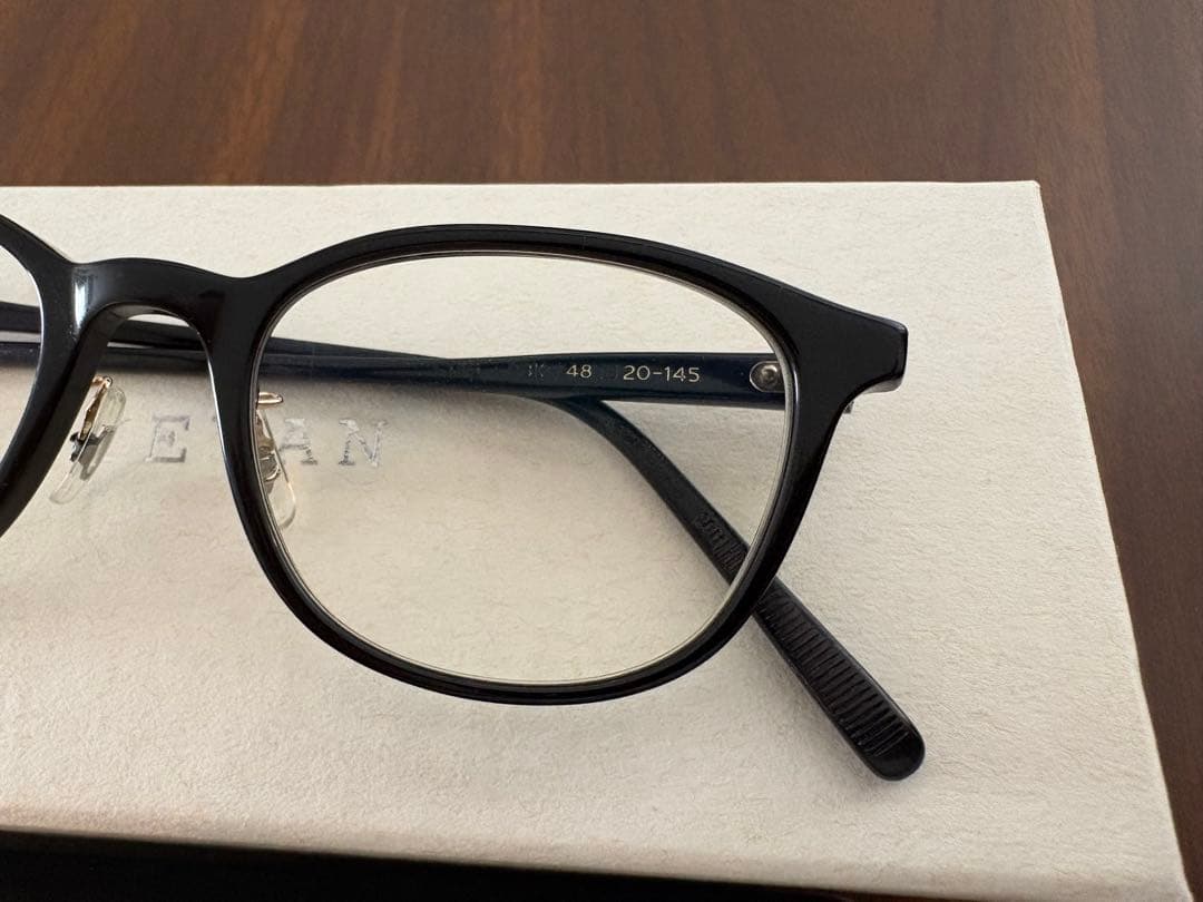 EYEVAN（アイヴァン）　48◻︎20-145 度入り