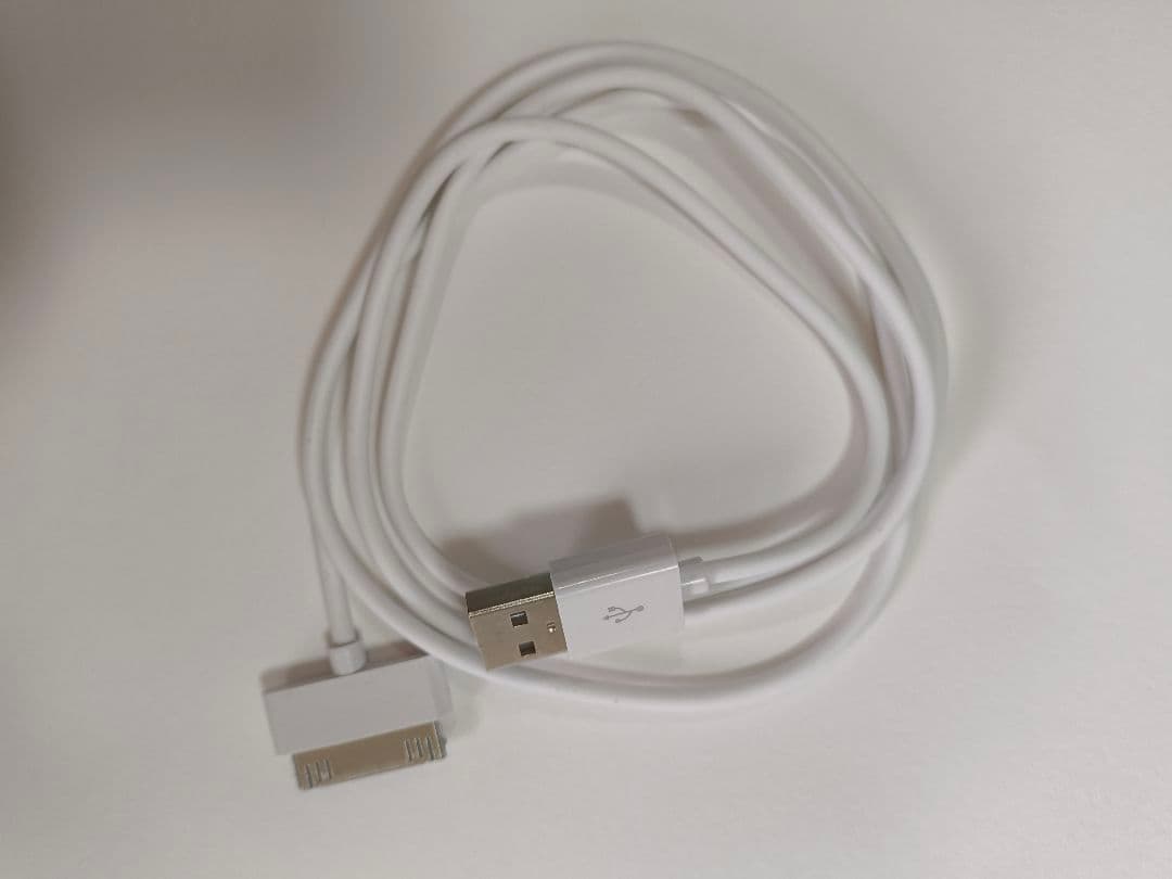 ア*ル様 【完動品】【美品・バッテリー良好】 iPod nano 第3世代 4G