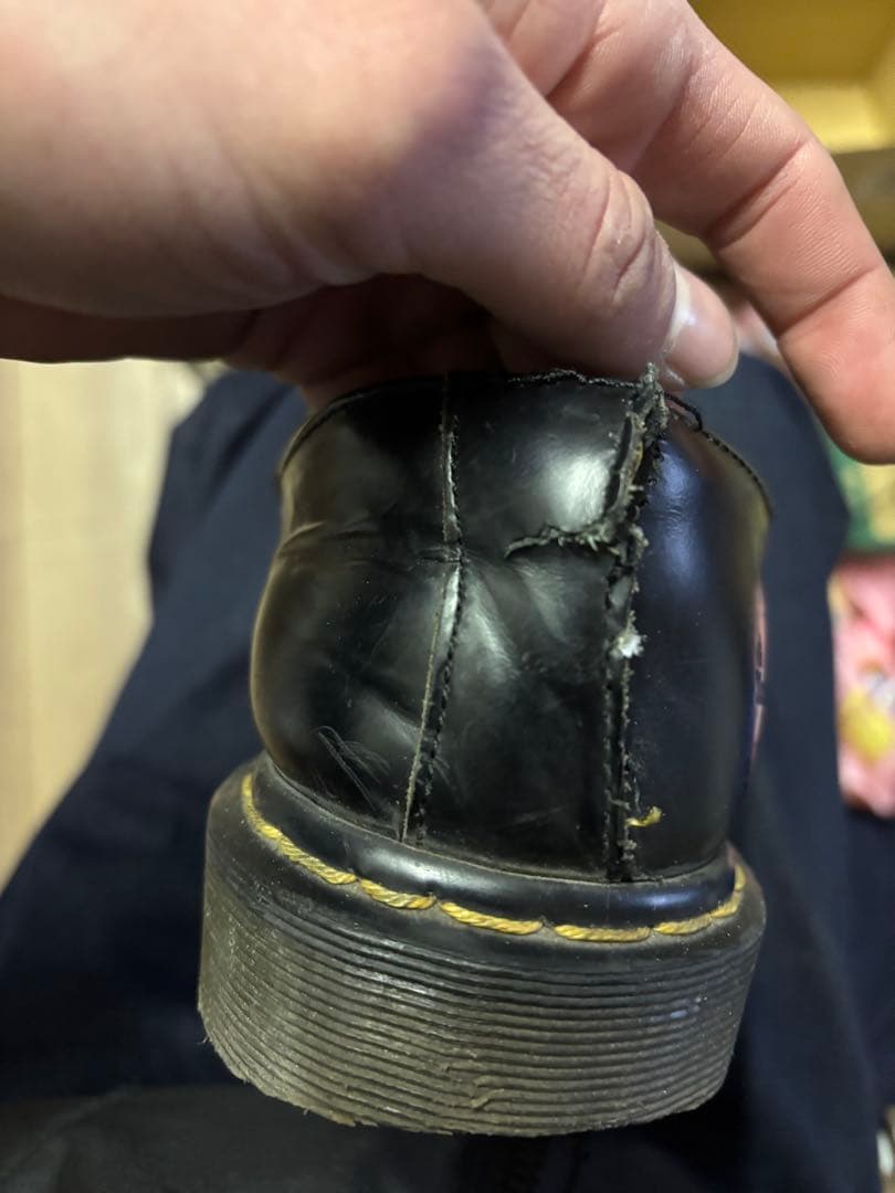 Dr. Martens 3ホールUK9