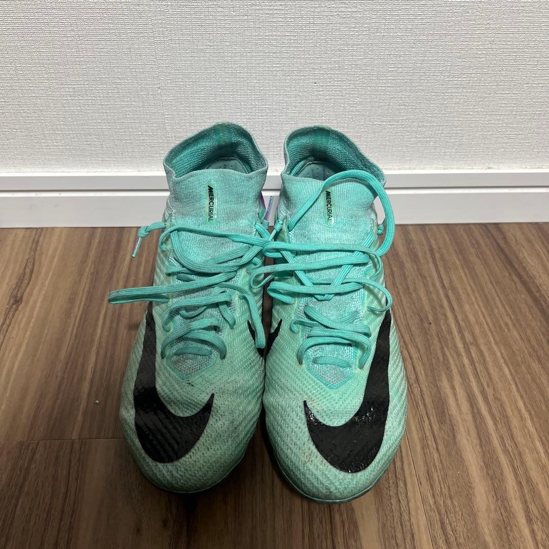 ナイキ　サッカーシューズ ミントグリーン