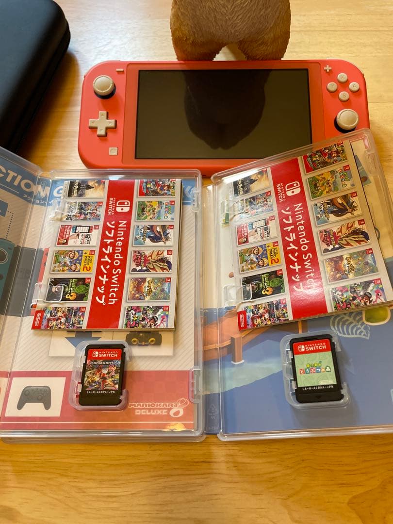 Nintendo Switch Lite コーラル色箱付き