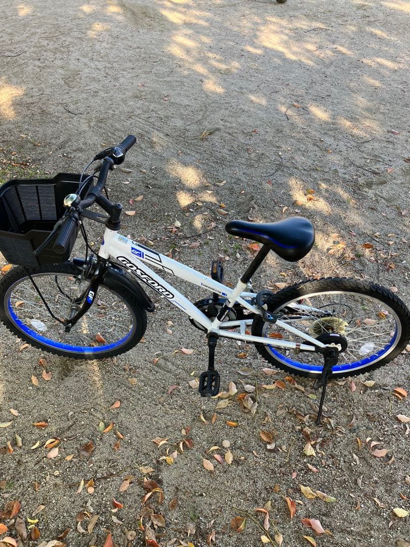 キッズ自転車　22インチ　広島県域一部を除き、引取り、配送限定(無償)