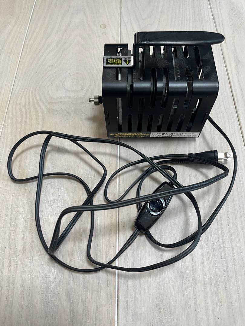 Mr.HOBBY リニアコンプレッサー　エアブラシセット　プチコン