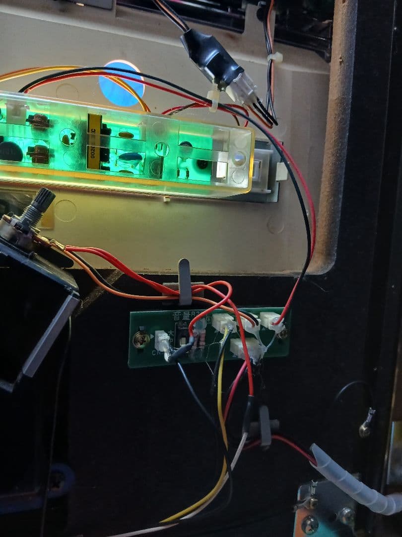 ビックシオー30　４号機裏物スロット