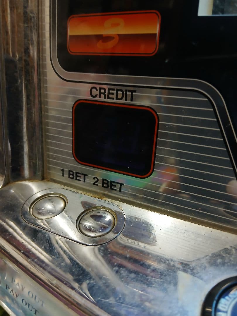 ビックシオー30　４号機裏物スロット