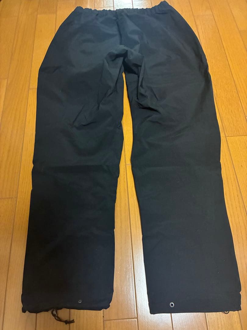 ARC'TERYX GORE-TEX ナイロンパンツ ブラック