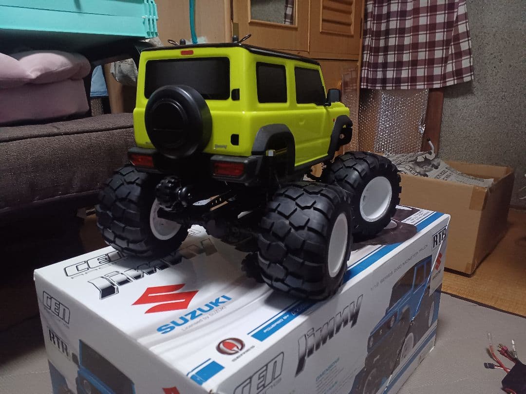 希少　ヨコモ　スズキジムニーRTR プロポ付き