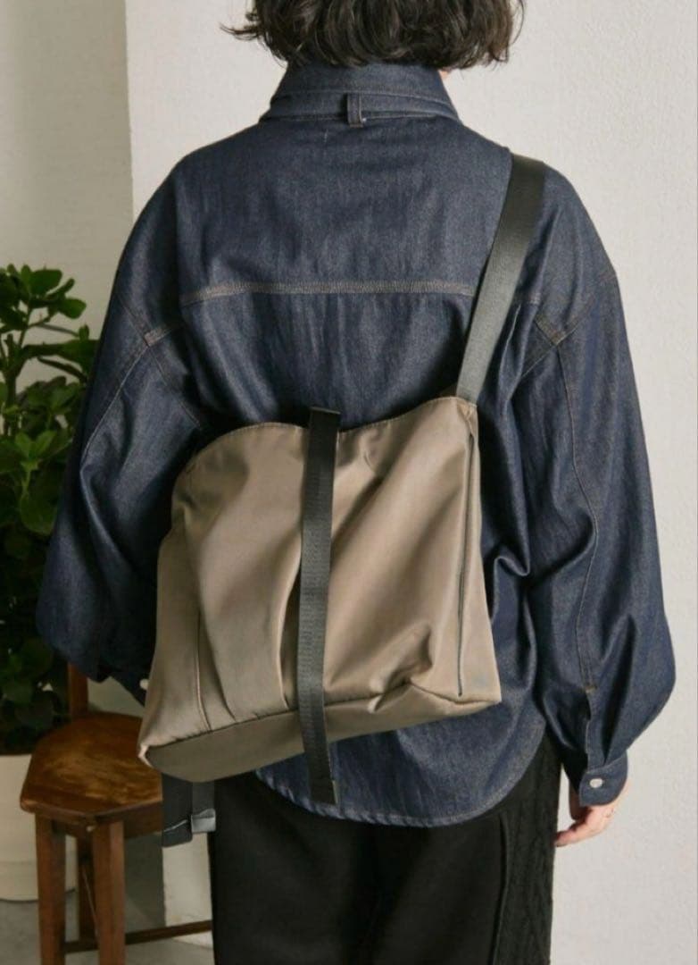 【新品未使用】 ear PAPILLONNER アジャスタートートバッグ 横型