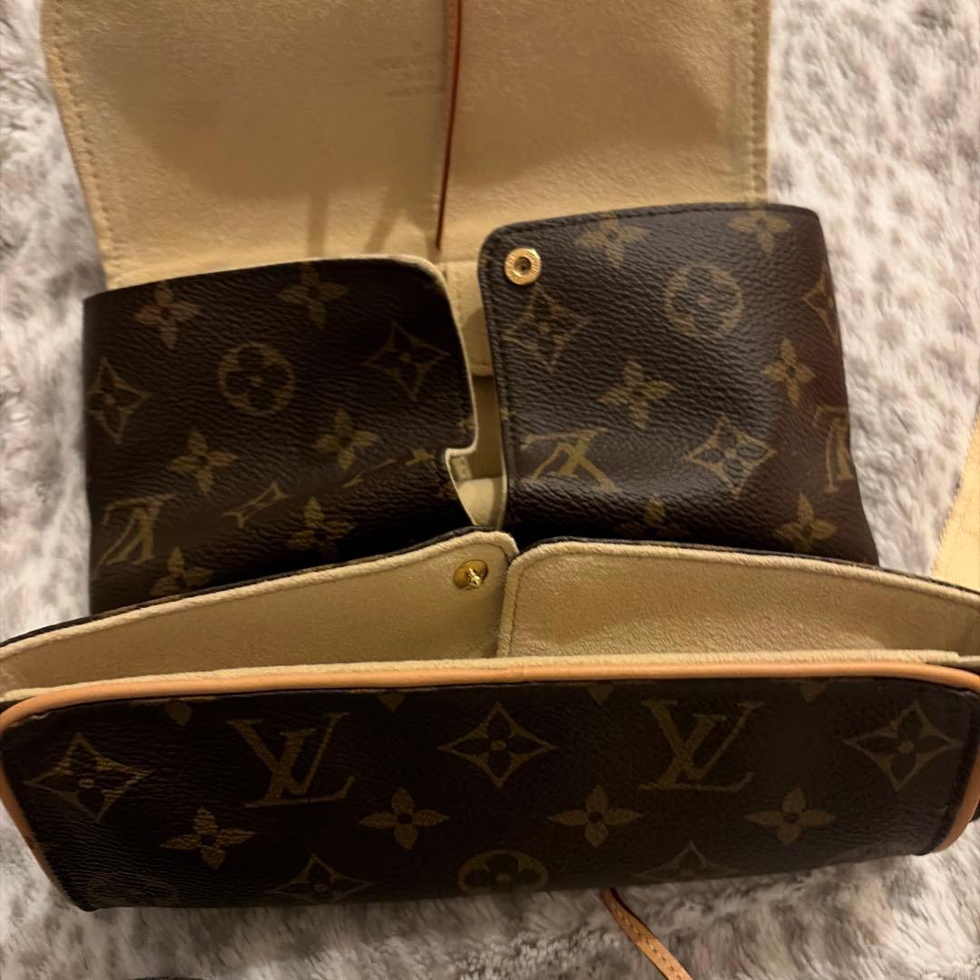LOUIS VUITTON レザー ロールアップポーチ